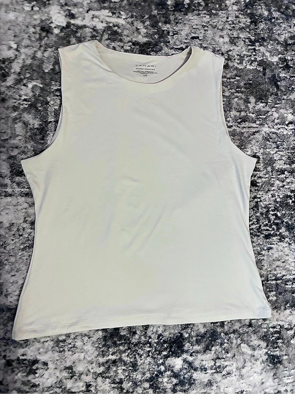 Tahari Modern Essentials in Tan Large Like New